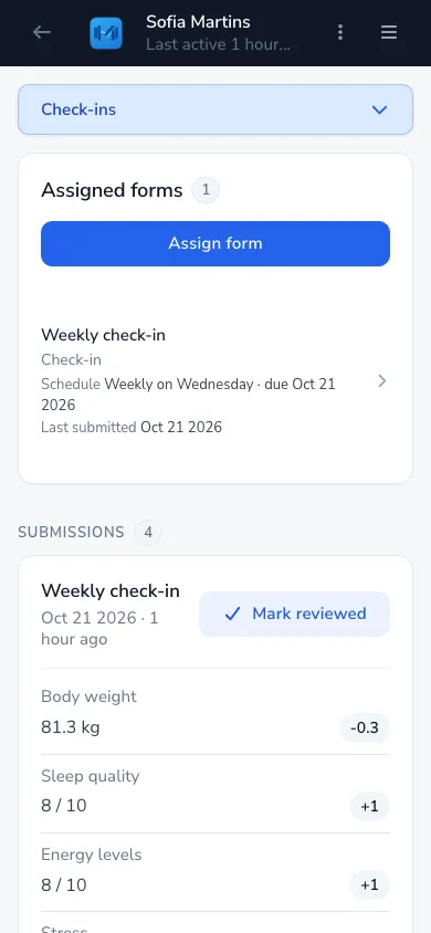 Weekly check-ins without chasing